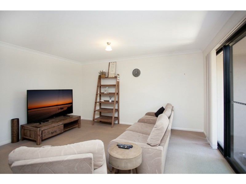 2/15 Connell Street, Old Bar NSW 2430