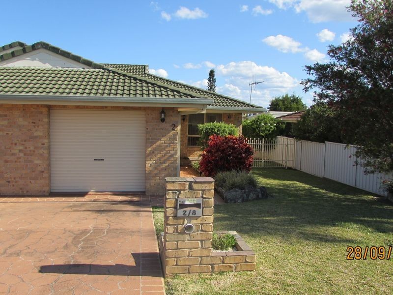 2/8 Leopardwood Street, Old Bar NSW 2430