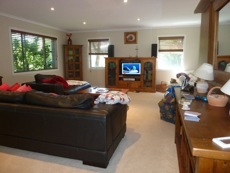 22 Surfsound Avenue, Wallabi Point NSW 2430