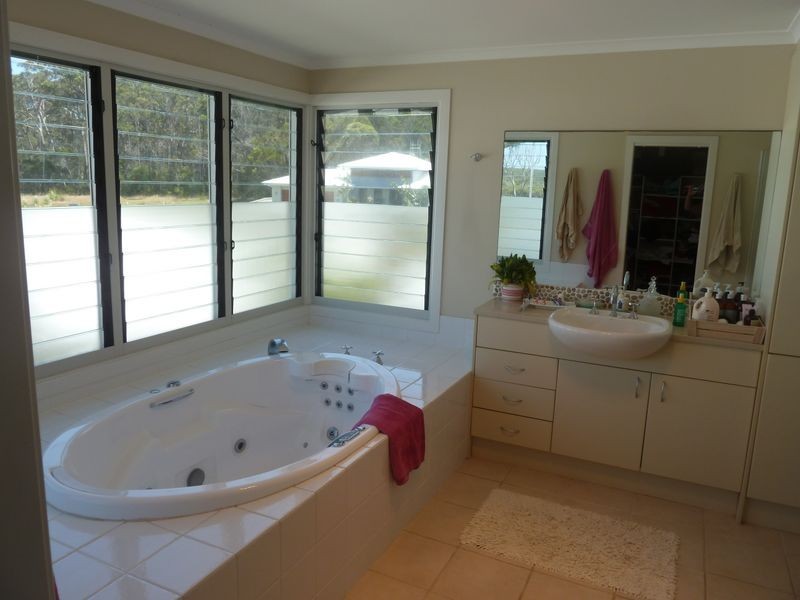 22 Surfsound Avenue, Wallabi Point NSW 2430