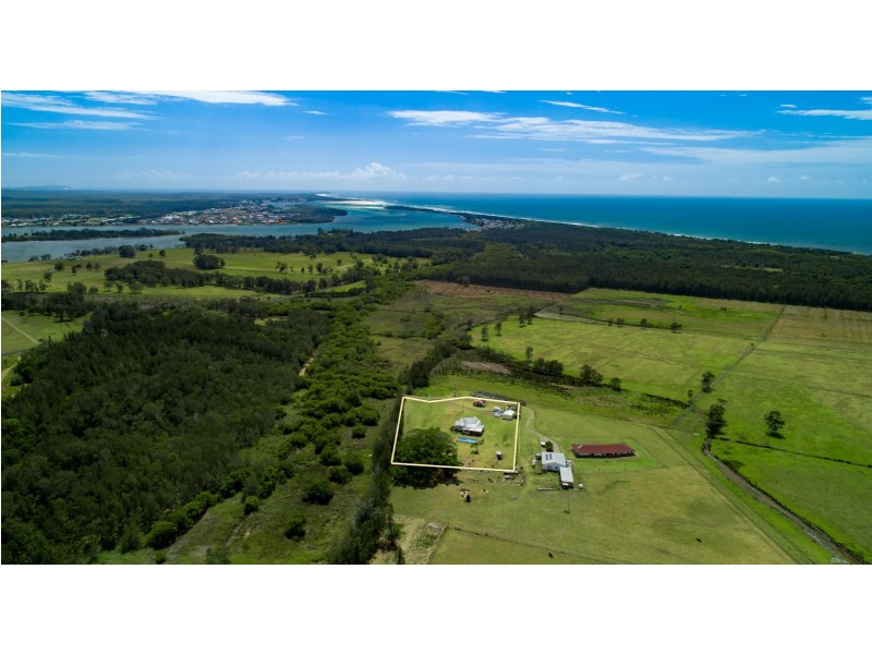 48 Richards Lane, Mitchells Island NSW 2430