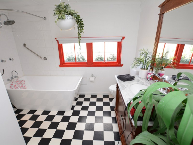 48 Richards Lane, Mitchells Island NSW 2430