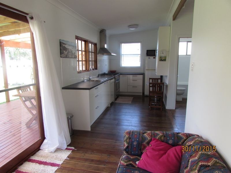 16 Bryan Street, Old Bar NSW 2430