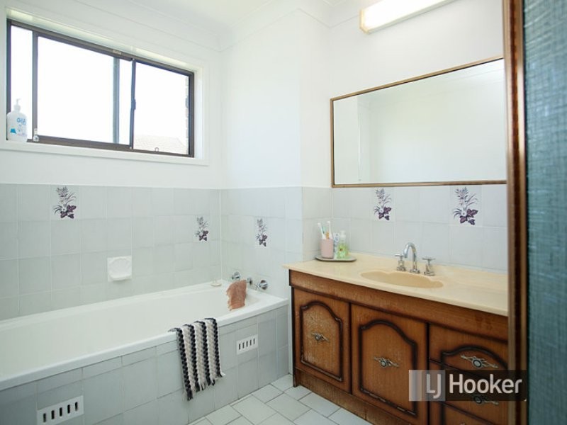 13 Suni Drive, Old Bar NSW 2430