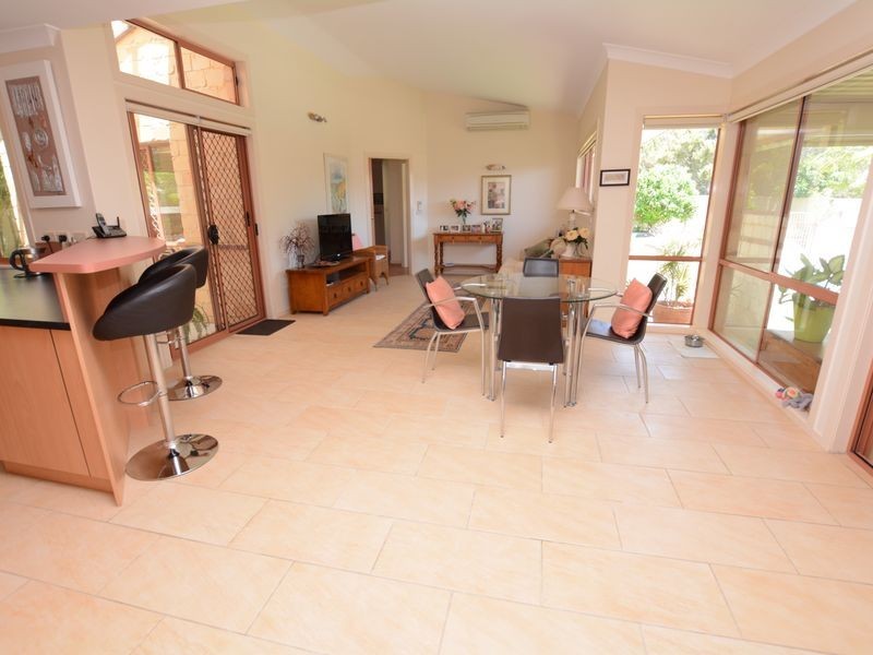 38 Mistral Place, Old Bar NSW 2430