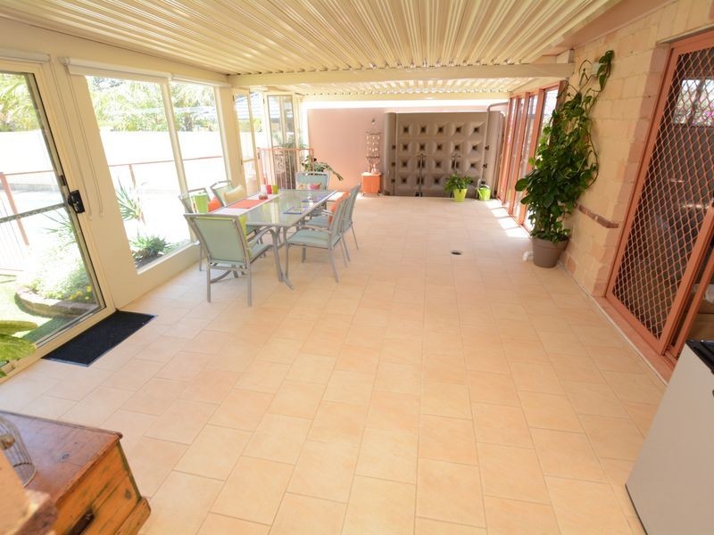 38 Mistral Place, Old Bar NSW 2430
