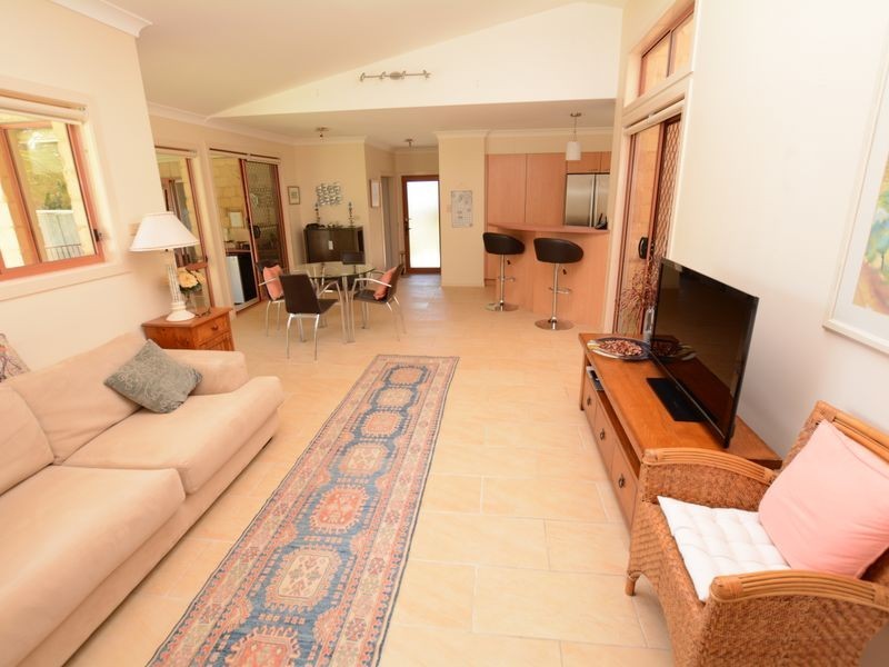 38 Mistral Place, Old Bar NSW 2430