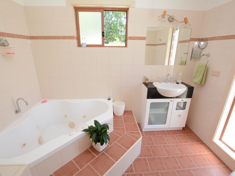 38 Mistral Place, Old Bar NSW 2430