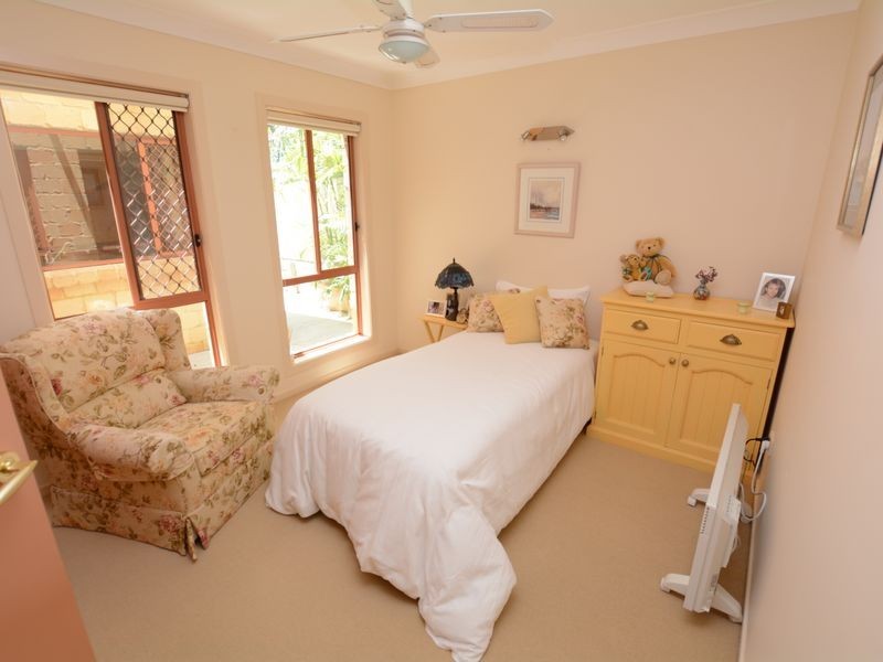 38 Mistral Place, Old Bar NSW 2430