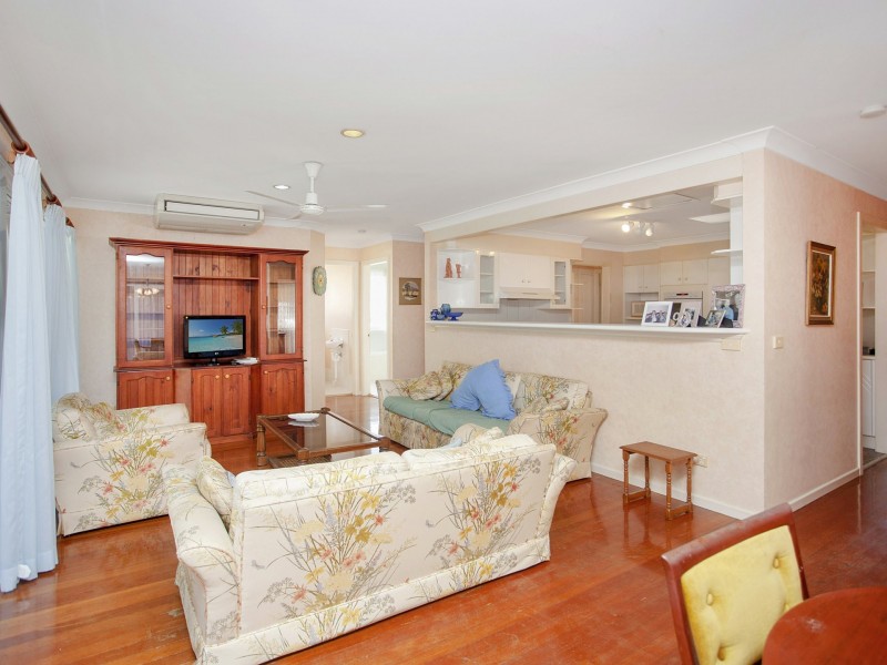 118 Waterman Street, Old Bar NSW 2430