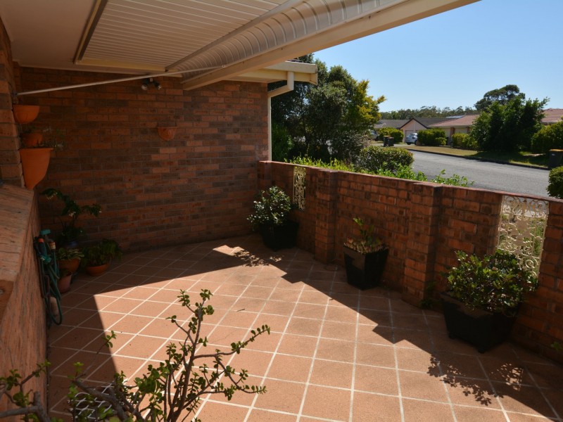 1 Carrabeen  Drive, Old Bar NSW 2430