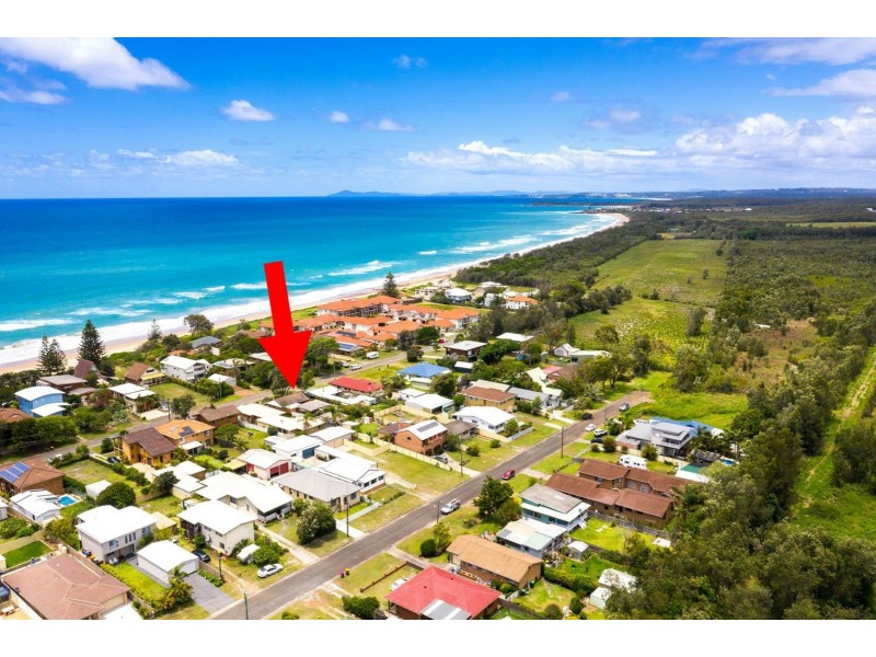 17 Lewis Street, Old Bar NSW 2430