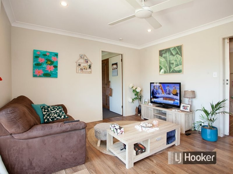 17 Lewis Street, Old Bar NSW 2430