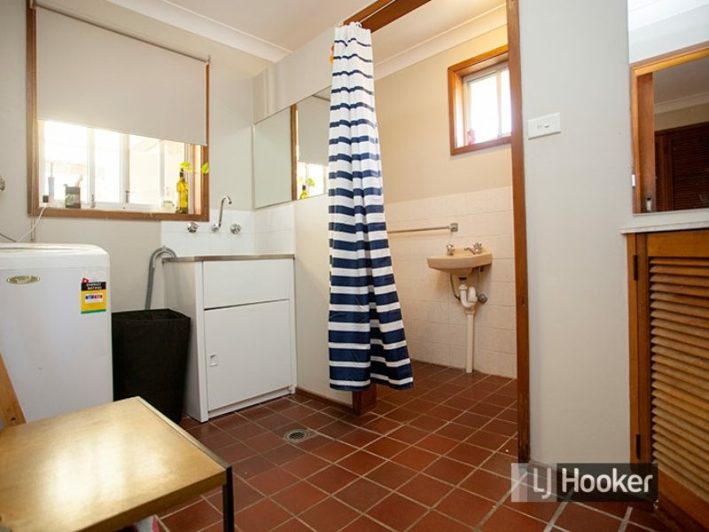 17 Lewis Street, Old Bar NSW 2430