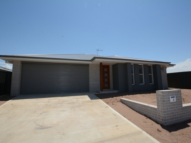 3 Egret Street, Old Bar NSW 2430