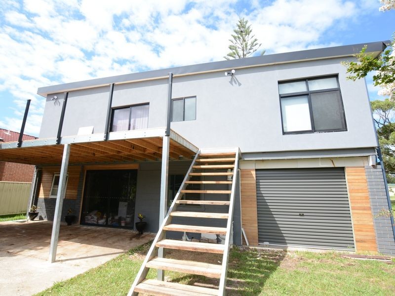 17 Belford Street, Old Bar NSW 2430