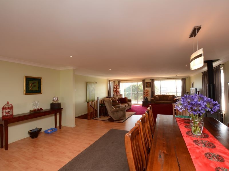 14 Ocean Drive, Wallabi Point NSW 2430