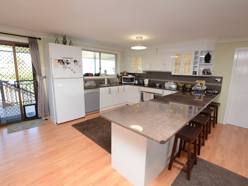 14 Ocean Drive, Wallabi Point NSW 2430
