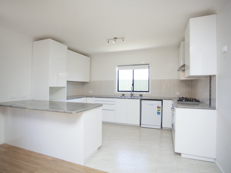 1a Noroy Place, Old Bar NSW 2430