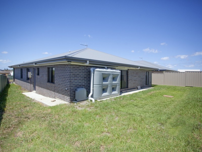 1a Noroy Place, Old Bar NSW 2430