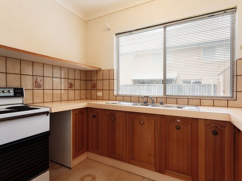 12 Beach Street, Wallabi Point NSW 2430