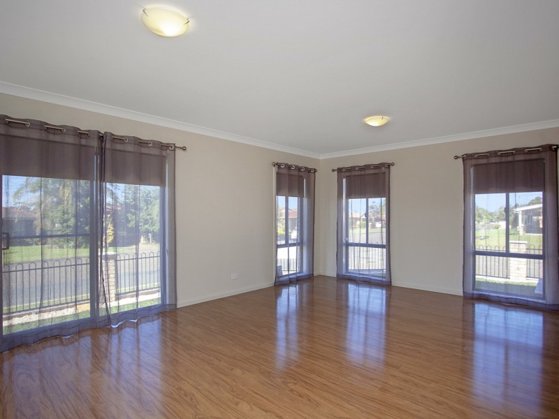 1b Noroy Place, Old Bar NSW 2430