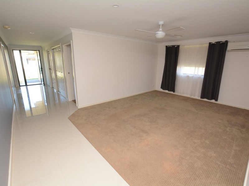 3 Bluehaven Drive, Old Bar NSW 2430