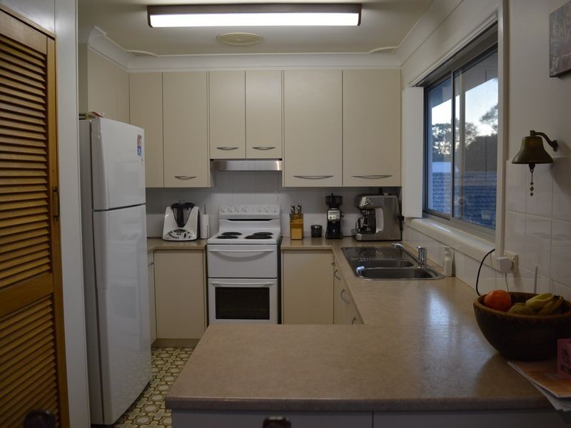 11 Clerke Street, Old Bar NSW 2430