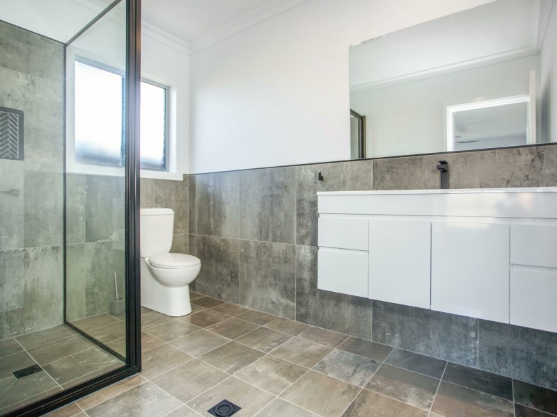 2/1 Egret Street, Old Bar NSW 2430