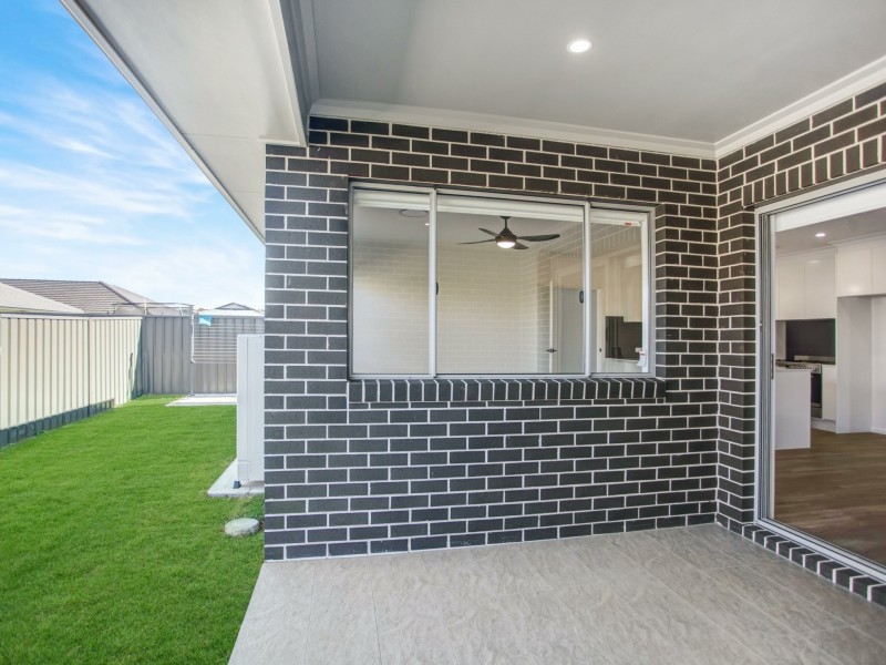 2/1 Egret Street, Old Bar NSW 2430