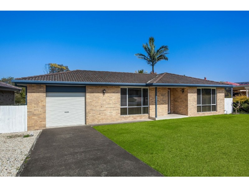 36 Clerke Street, Old Bar NSW 2430