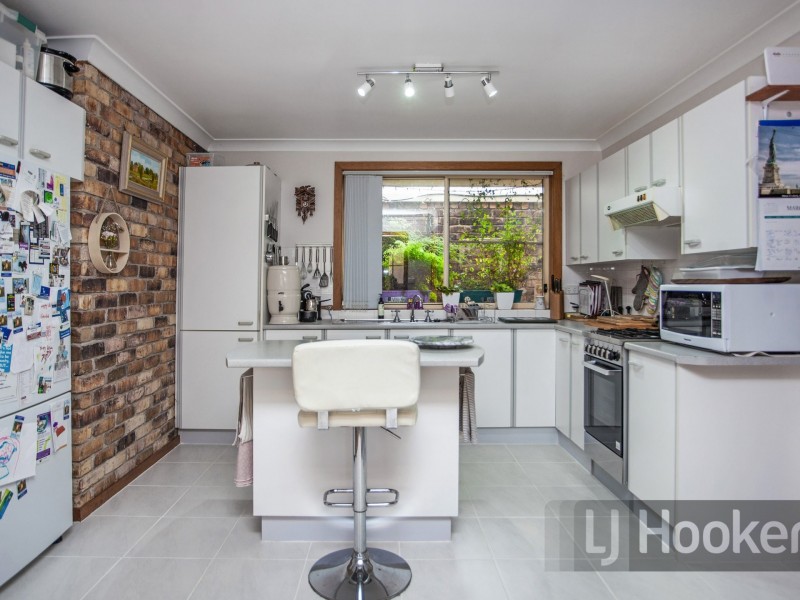 2/96 Waterman Street, Old Bar NSW 2430