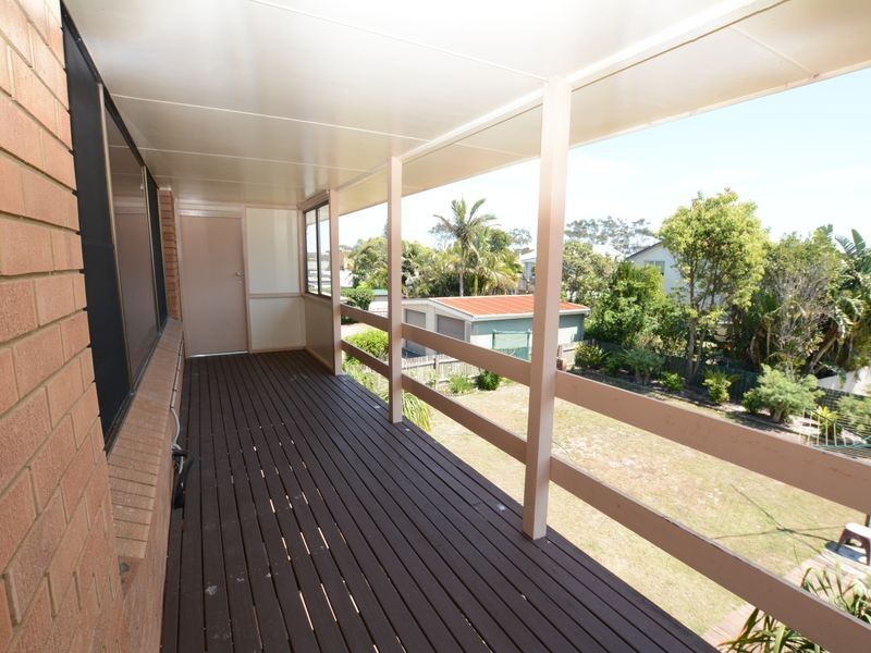 Top Floor/ Manning Street, Manning Point NSW 2430