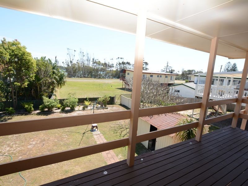 Top Floor/ Manning Street, Manning Point NSW 2430