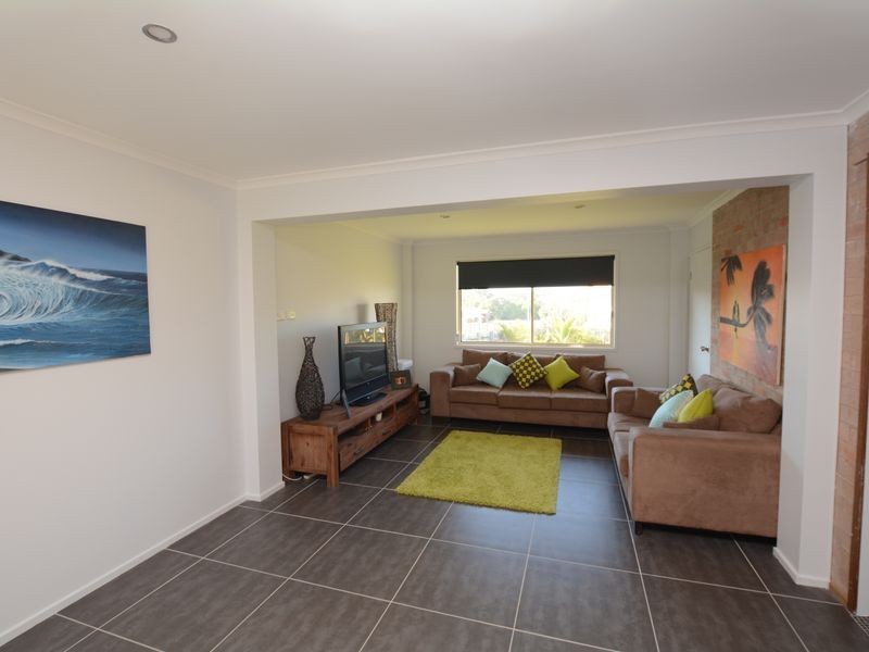 48 Clerke Street, Old Bar NSW 2430