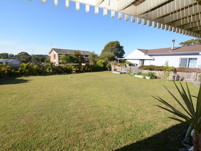 48 Clerke Street, Old Bar NSW 2430