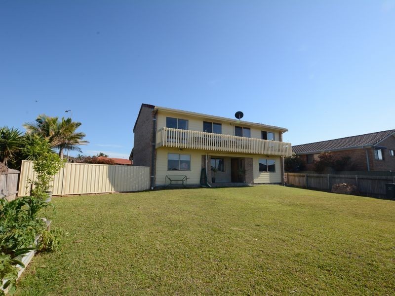 48 Clerke Street, Old Bar NSW 2430