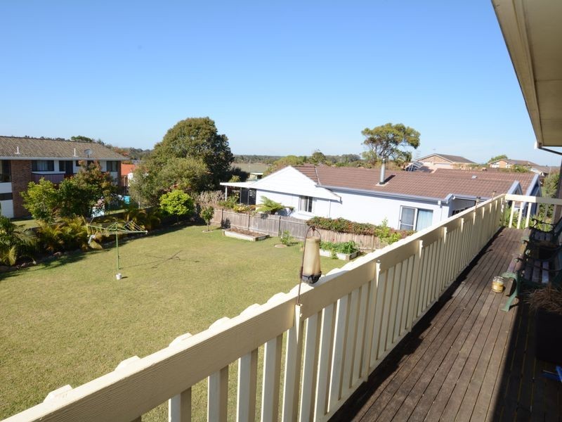 48 Clerke Street, Old Bar NSW 2430