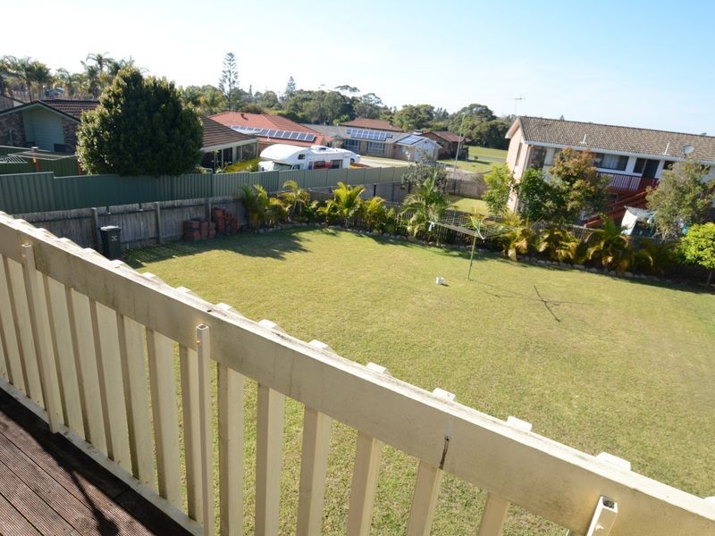 48 Clerke Street, Old Bar NSW 2430