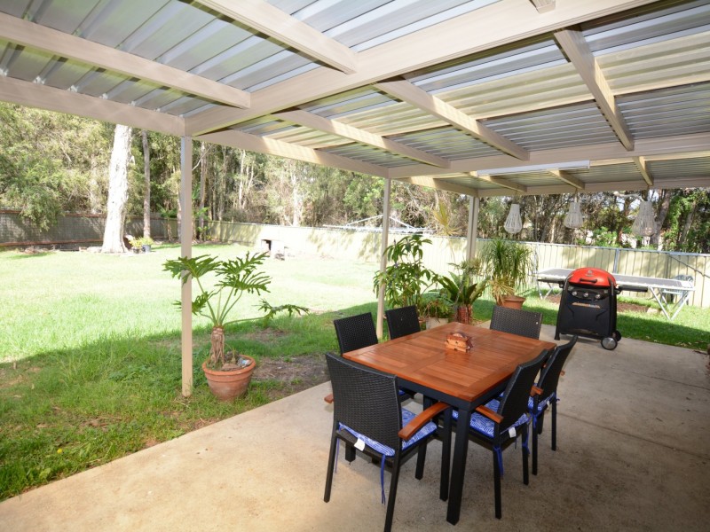 16 Drury Close, Old Bar NSW 2430