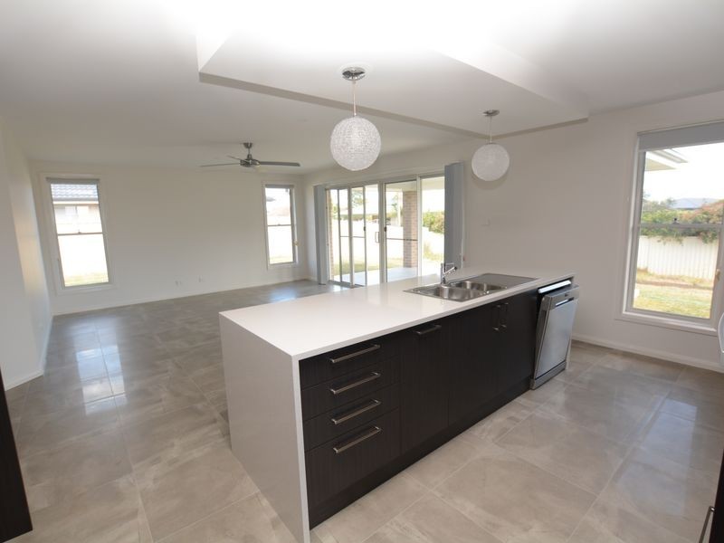 78 Forest Lane, Old Bar NSW 2430