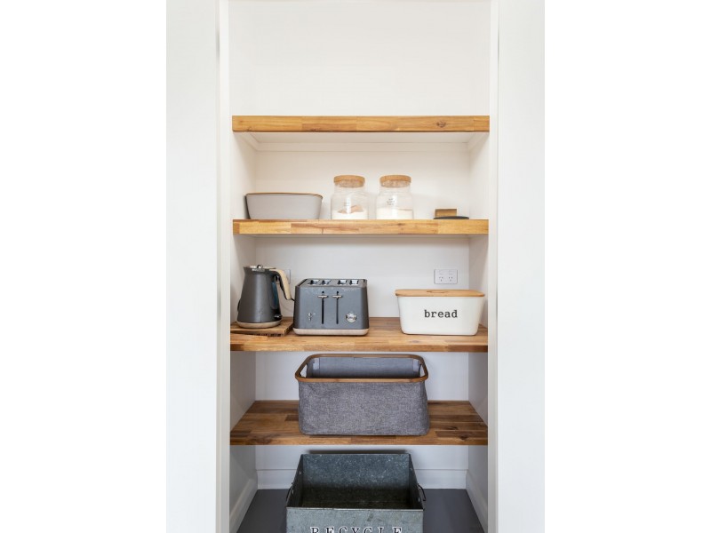 1/8 Tropicbird Crescent, Old Bar NSW 2430