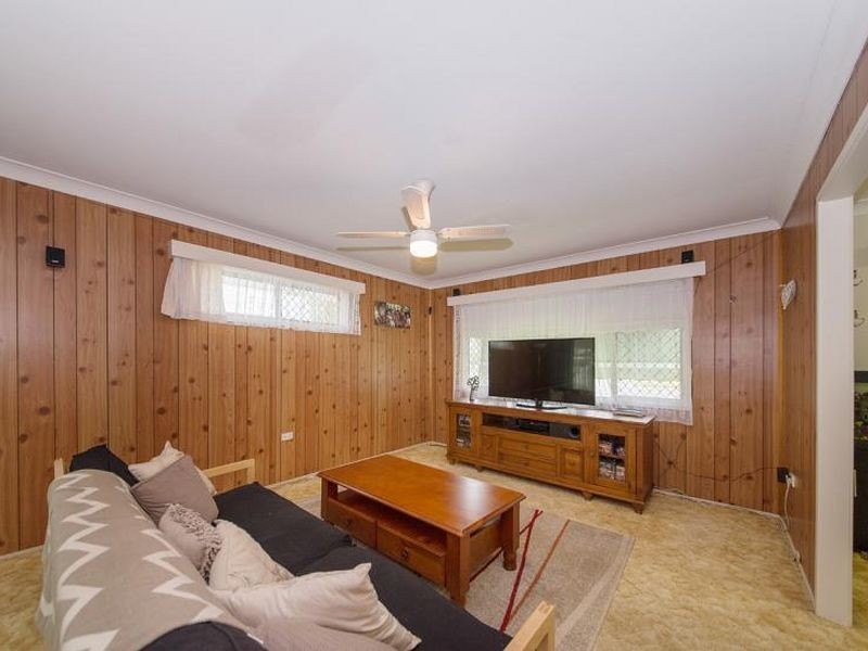 21 WATERMAN STREET, Old Bar NSW 2430