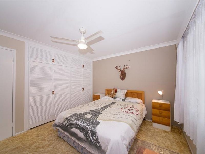 21 WATERMAN STREET, Old Bar NSW 2430