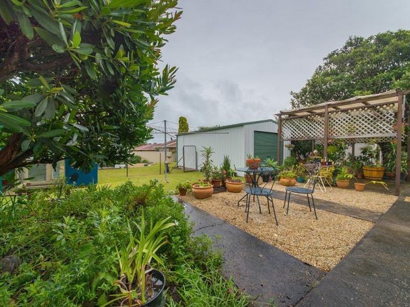 21 WATERMAN STREET, Old Bar NSW 2430