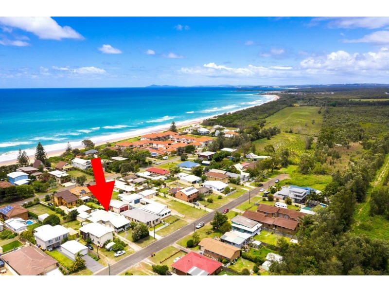 10 George Street, Old Bar NSW 2430