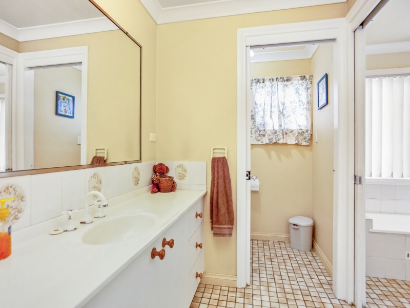 10 George Street, Old Bar NSW 2430