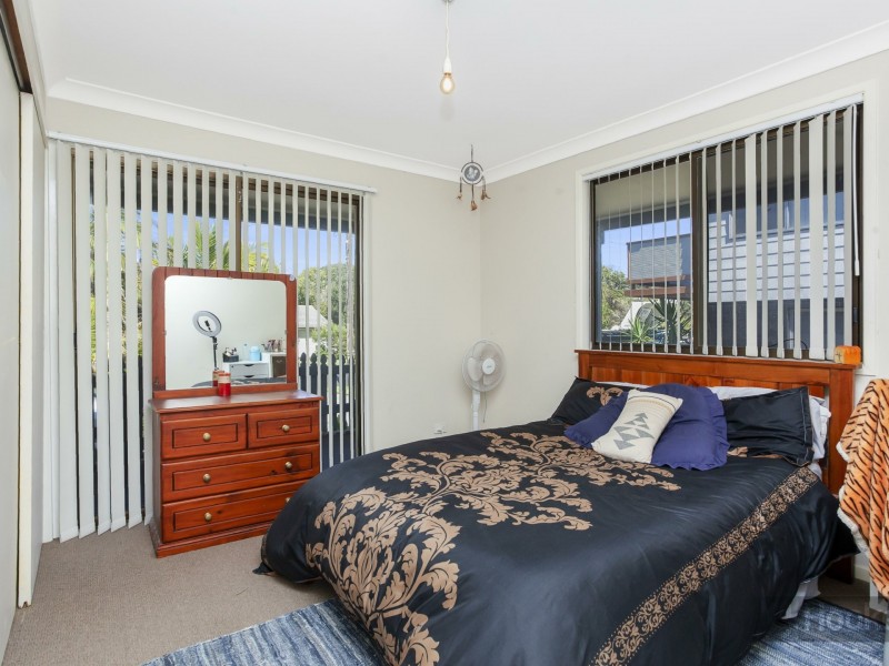 9a Clerke Street, Old Bar NSW 2430
