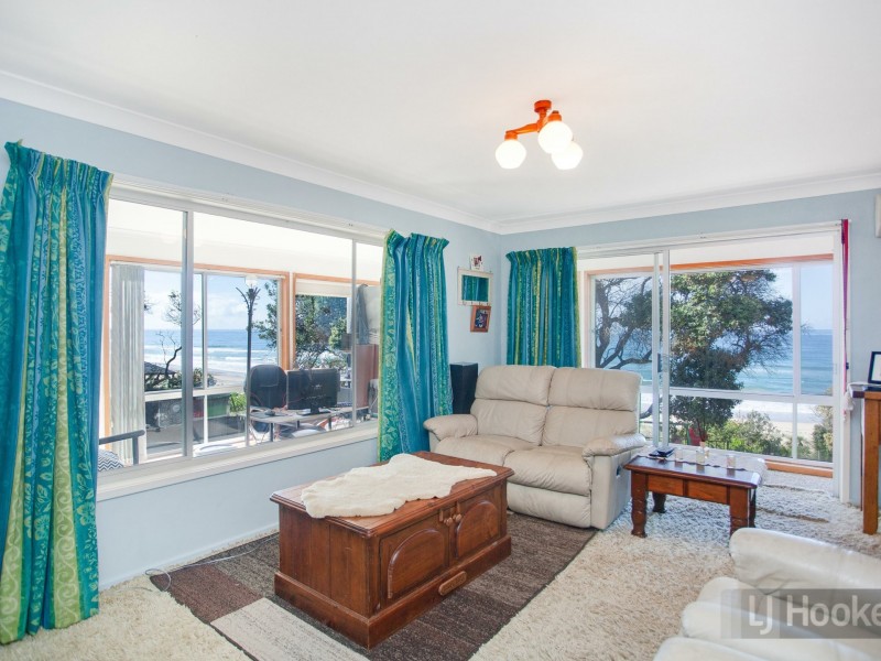 12 Lewis Street, Old Bar NSW 2430