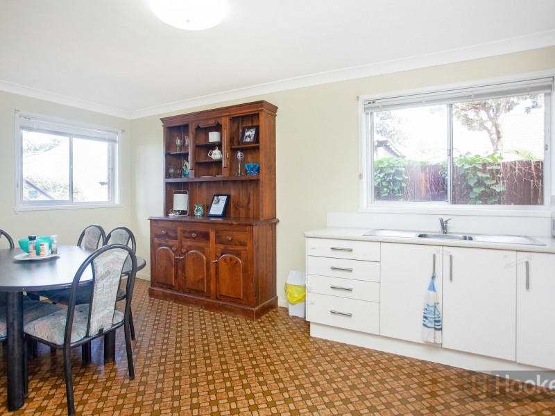 12 Lewis Street, Old Bar NSW 2430